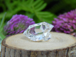 Geologic Variations Between ‘Herkimer Diamond’ Quartz Crystals and ‘Pakimer’ Quartz Crystals By: Northern Maine Minerals
